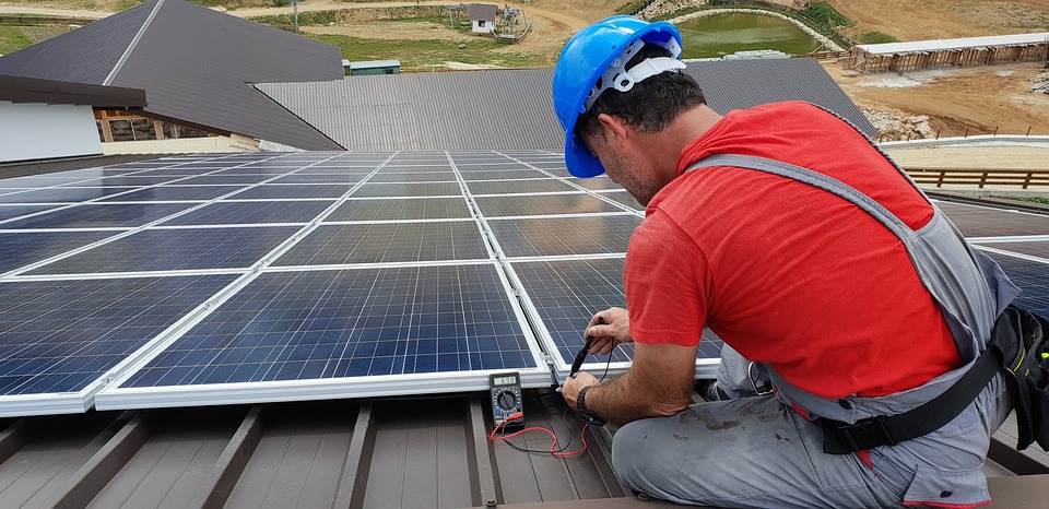 Energia Verde con Impianti Fotovoltaici